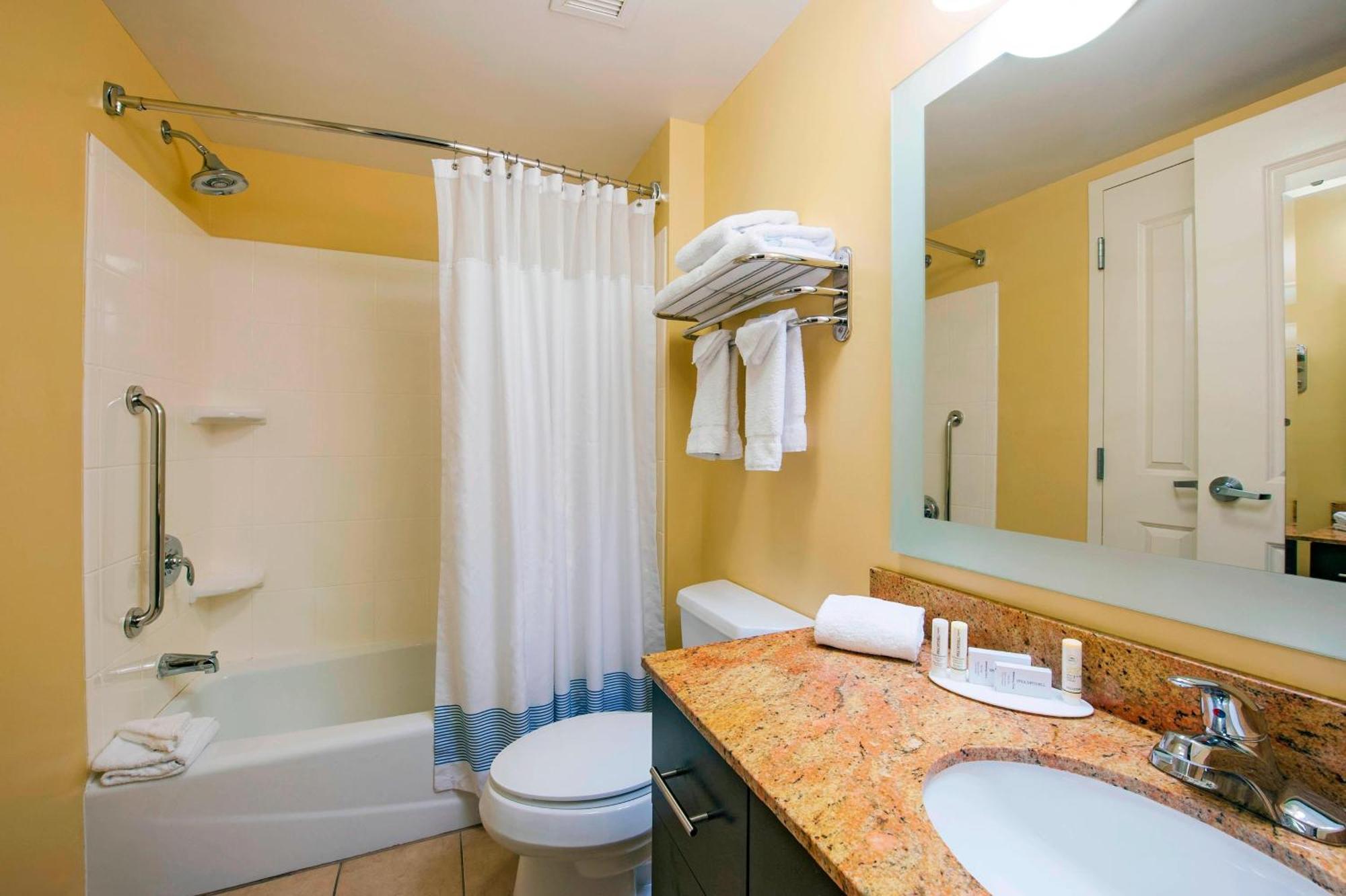 Hollo Towneplace Suites By Marriott Bethlehem Easton/Lehigh Valley מראה חיצוני תמונה