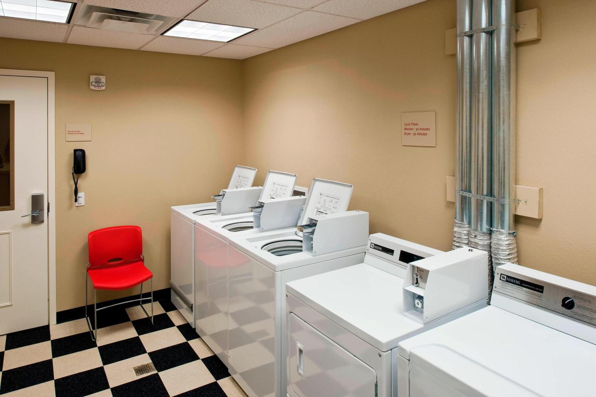 Hollo Towneplace Suites By Marriott Bethlehem Easton/Lehigh Valley מתקנים תמונה