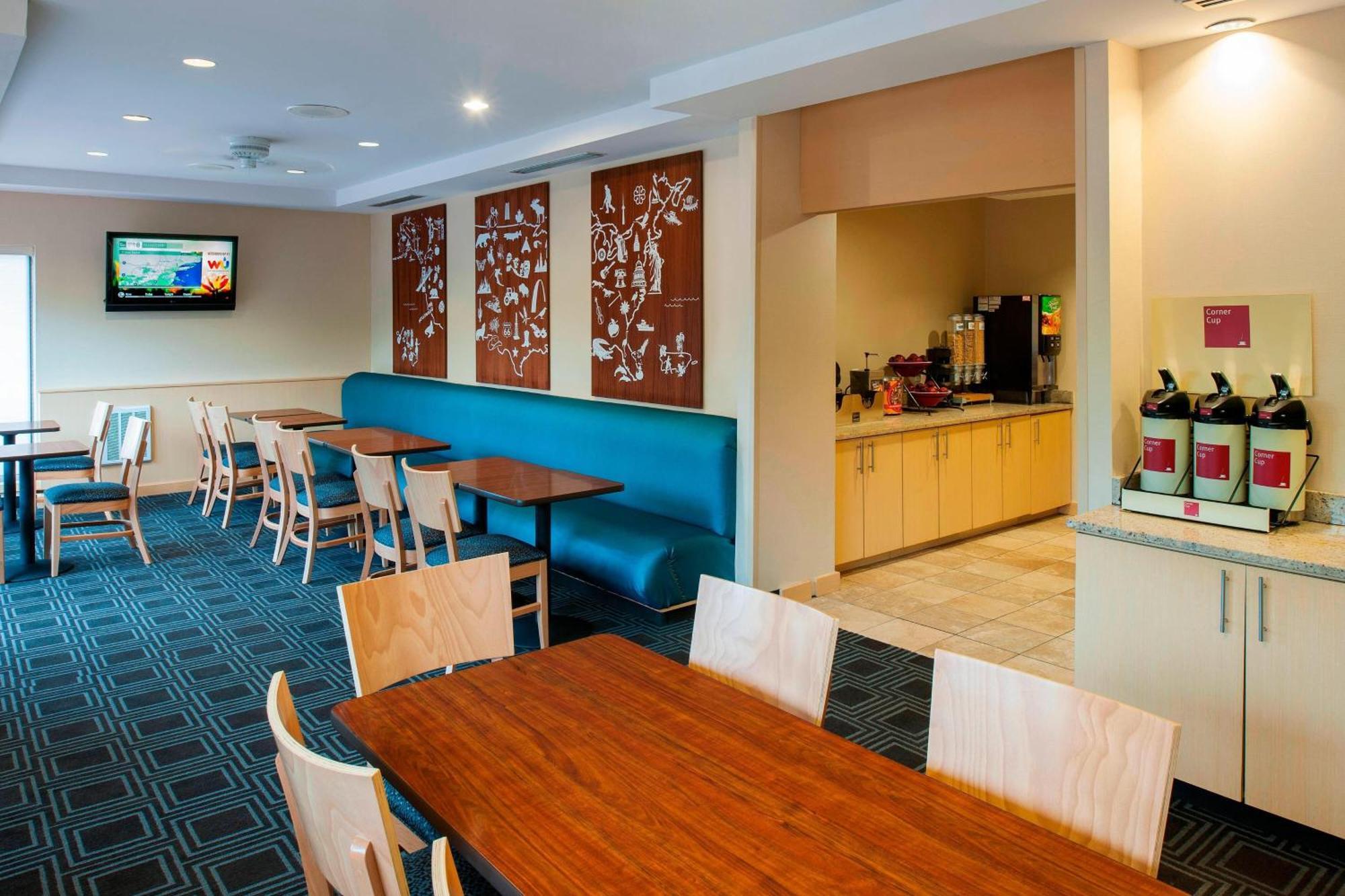 Hollo Towneplace Suites By Marriott Bethlehem Easton/Lehigh Valley מראה חיצוני תמונה